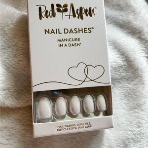 Red Aspen Nail Dashes- grateful for Giana